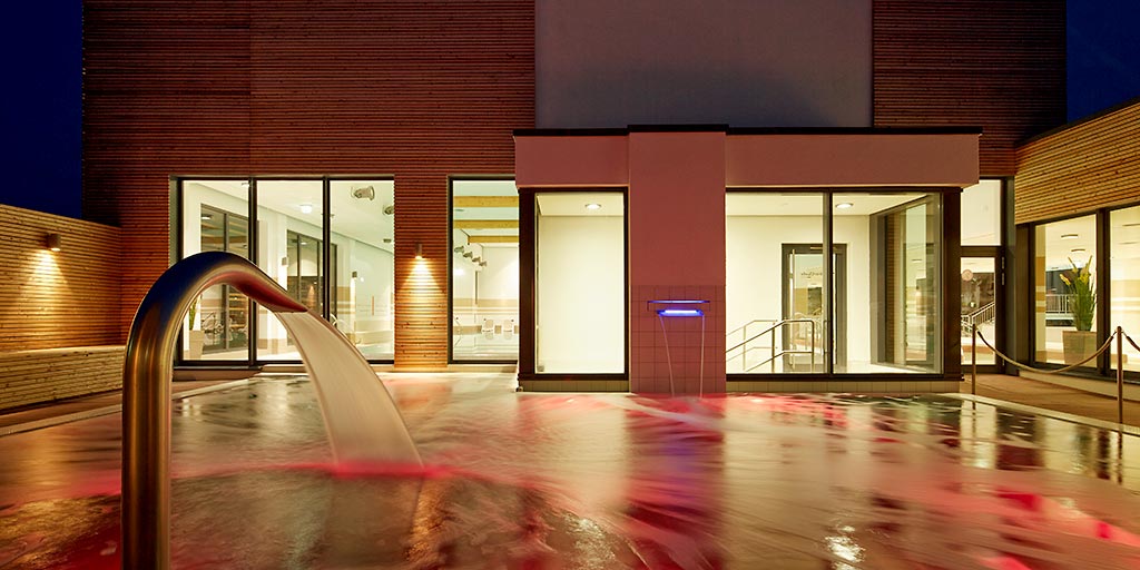 Lücht un Lü - Lichterschwimmen in der Cliner Quelle